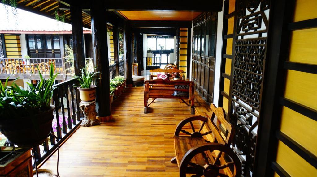 Lijiang Wangjia Courtyard Inn Экстерьер фото